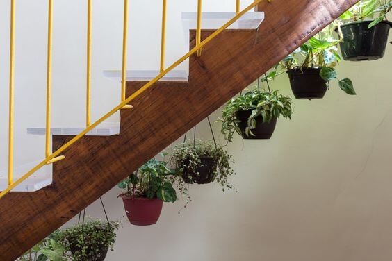 34 eye-catching stair decor ideas with plants - 233