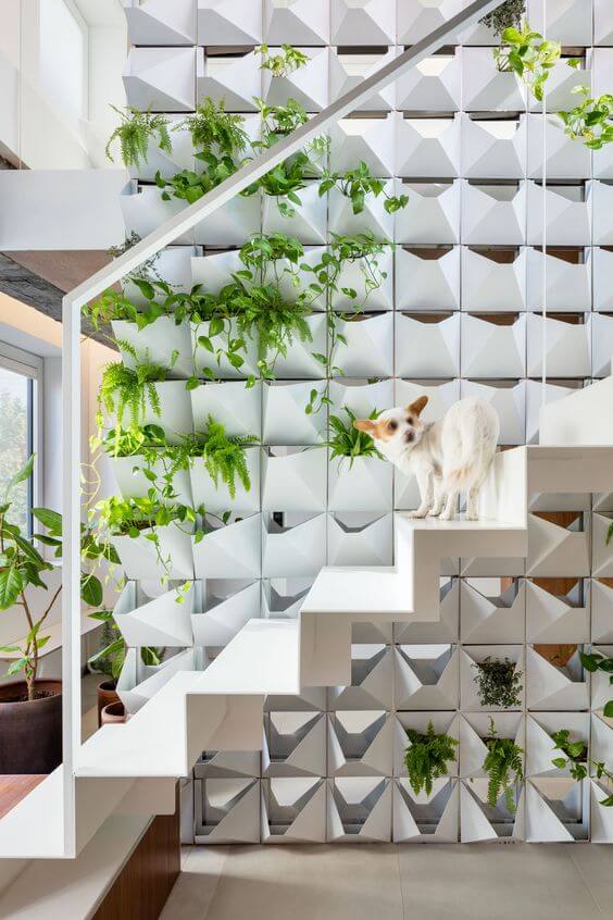 34 eye-catching stair decor ideas with plants - 275