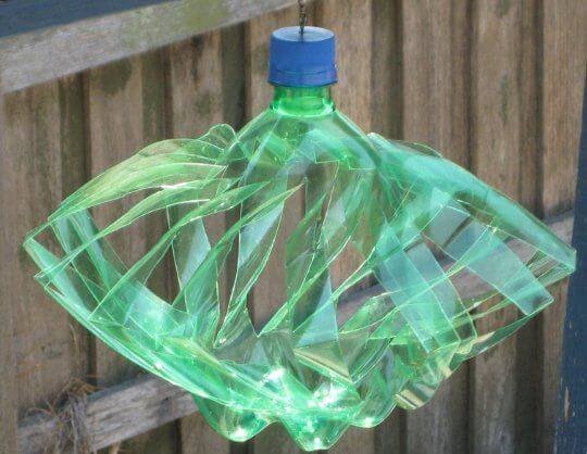 25 fun and practical crafts from plastic bottles for home and garden - 201