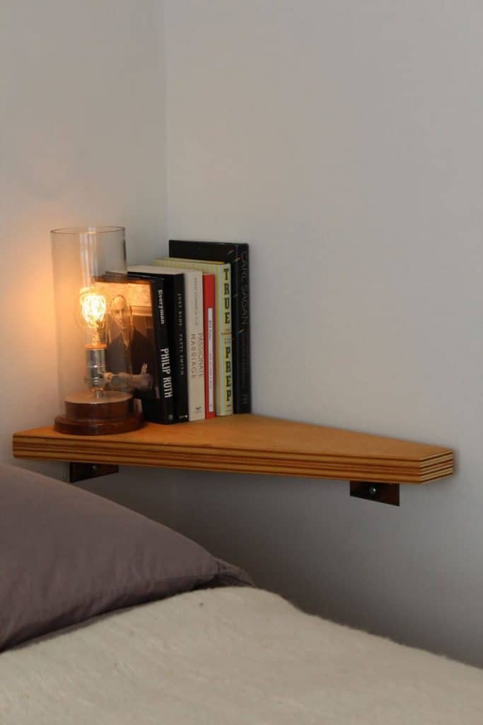 Clever corner shelving ideas to use little space efficiently - 69