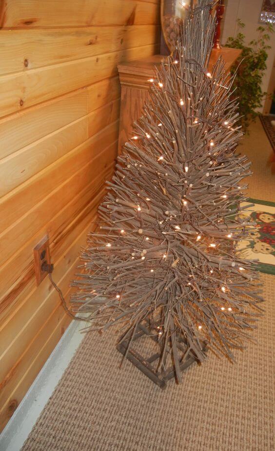 DIY Dry ​​Branch Christmas Decoration Ideas - 143