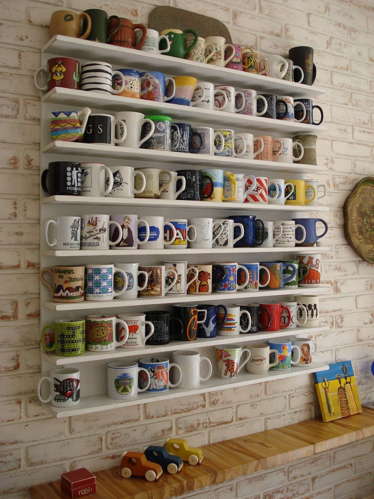 22 coffee cup holder ideas to declutter your kitchen - 75
