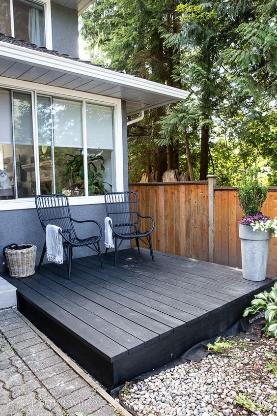 20 inspirational small deck ideas to decorate your home