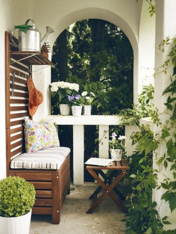25 clever ways to organize small balconies - 79