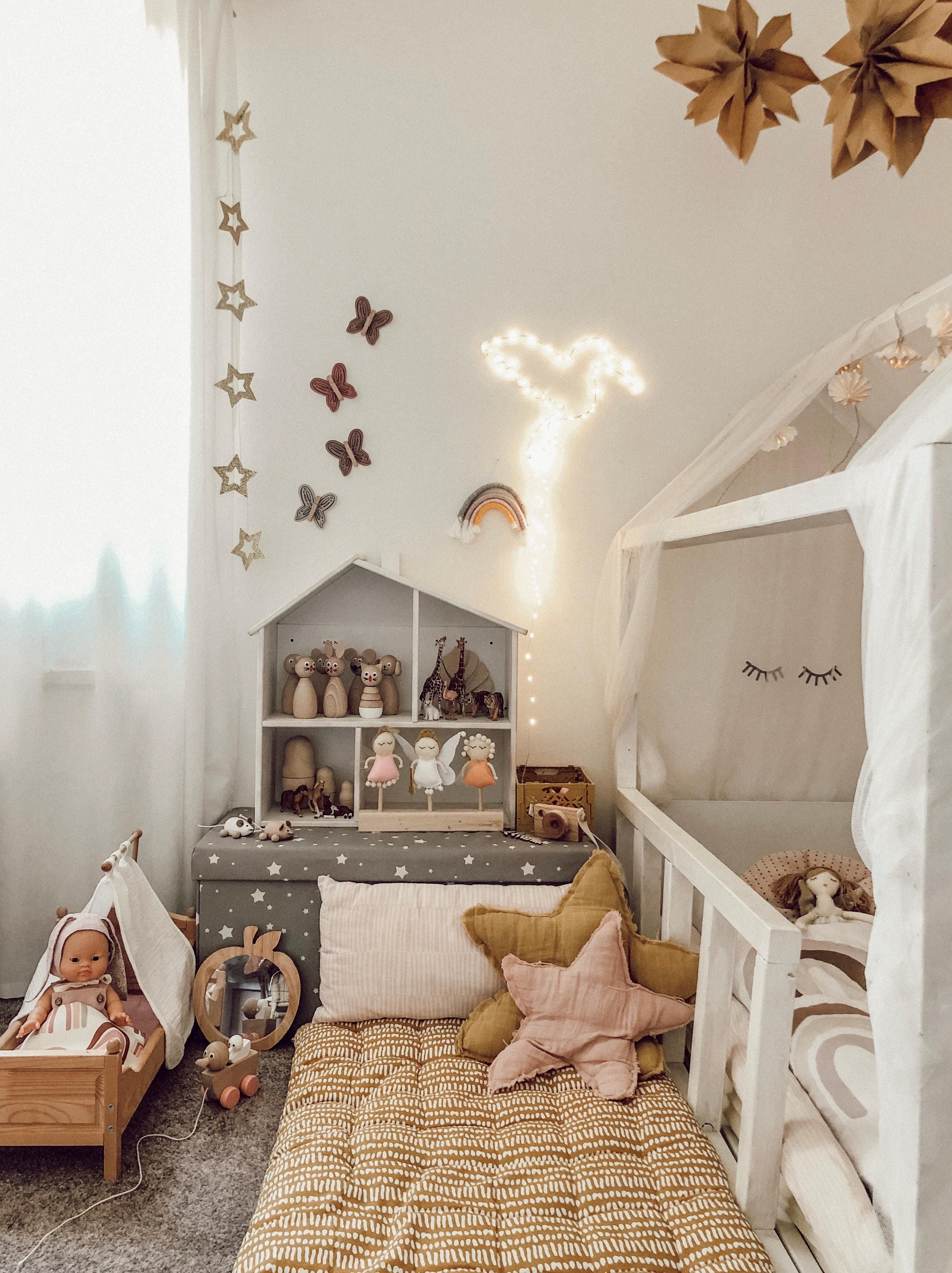25 Dream - Look Like Bedroom Decorating Ideas For Your Kids - 85