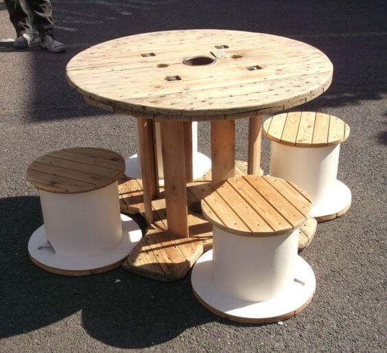 25 ideas for recycled cable spools for your home and garden - 193
