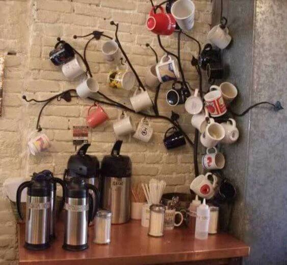 25 DIY Coffee Cup Display Ideas - 205