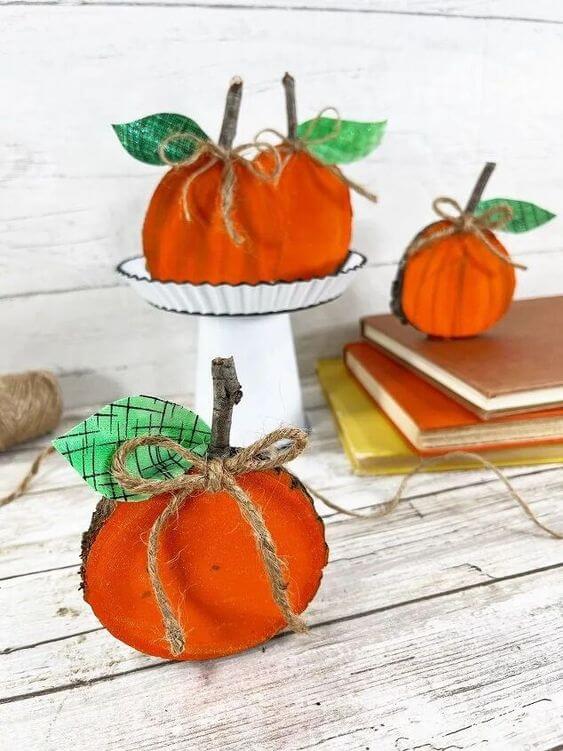 20 DIY Pumpkin Crafts to Decorate Fall and Halloween - 157