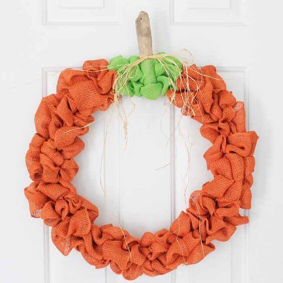 20 DIY Pumpkin Crafts to Decorate Fall and Halloween - 163