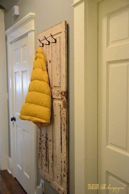 25 easy ways to turn your old doors into vintage home decor ideas - 189