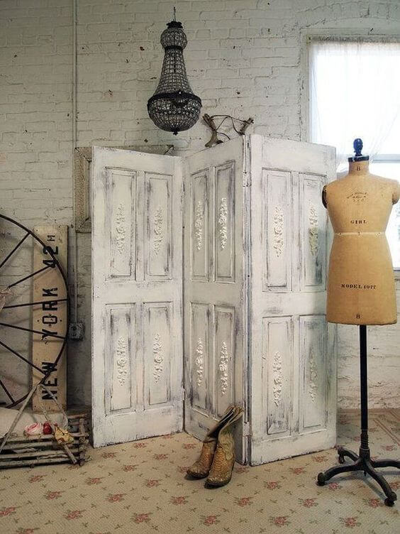 25 easy ways to turn your old doors into vintage home decor ideas - 193