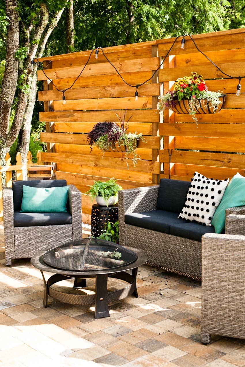 20 ideas for landscaping gardens and backyards with pallets - 133