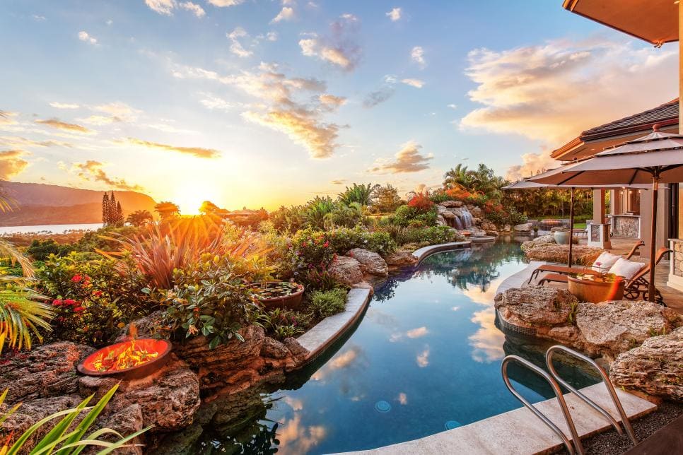15 gorgeous ways to enjoy the scenery around your pool - 69