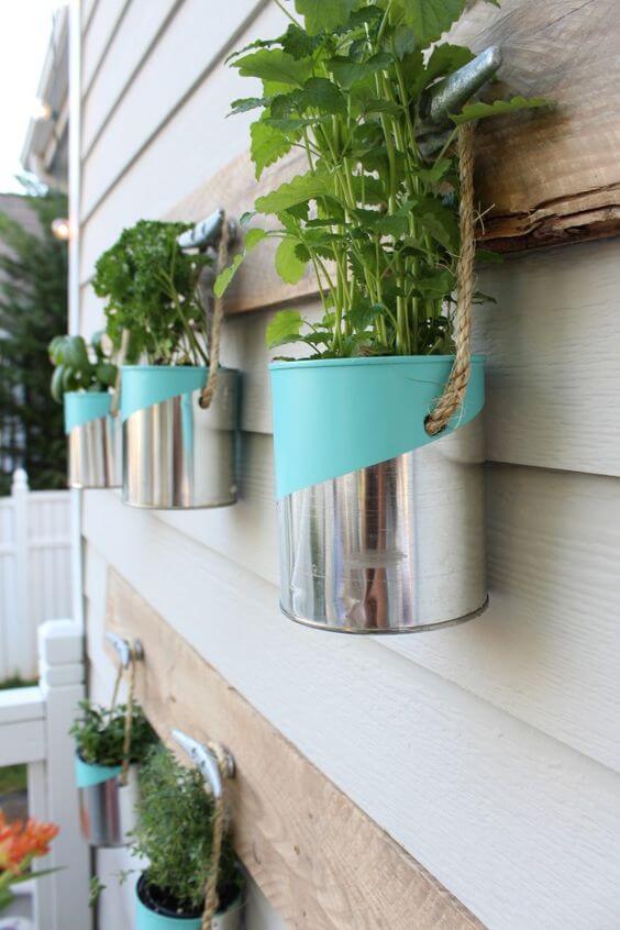 DIY hanging tin can ideas for yard and home - 107