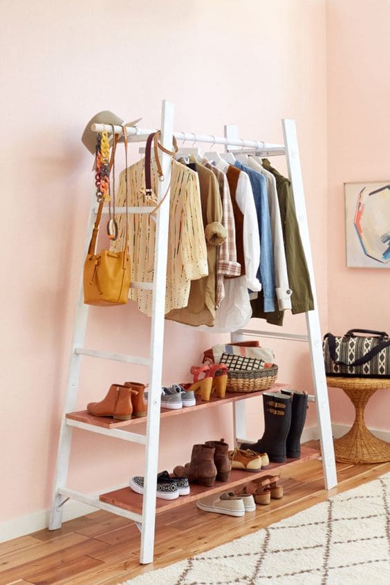 25 Clever Bedroom Storage Ideas for Clothes - 83