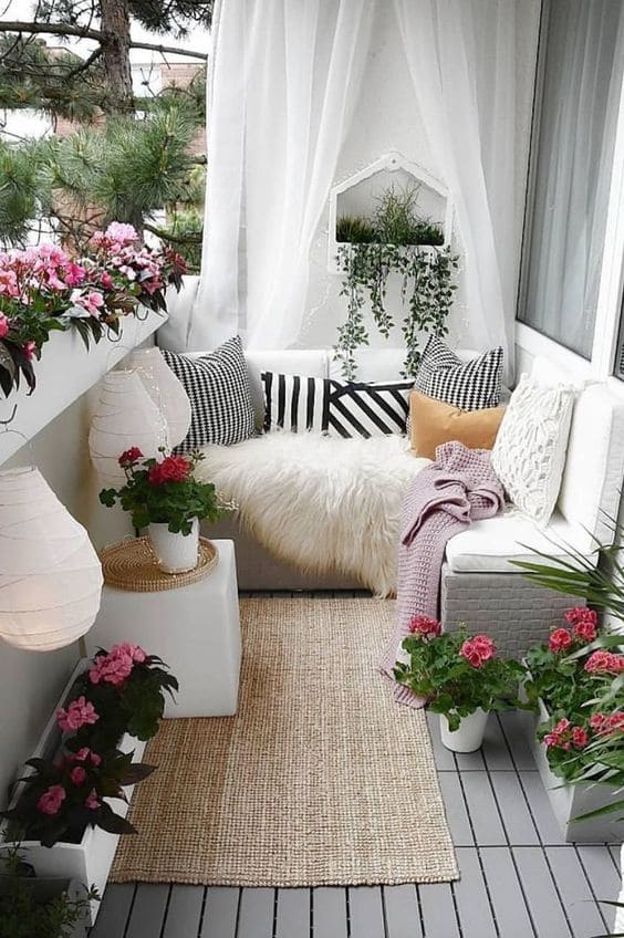 30 beautiful decoration ideas for small balconies - 113