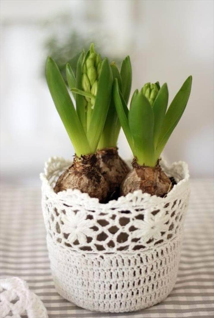 20 Eye-Catching DIY Indoor Plant Pot Cover Ideas - 171