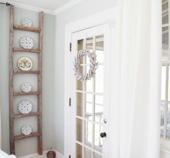 Unique home decorating ideas with vintage ladders - 149