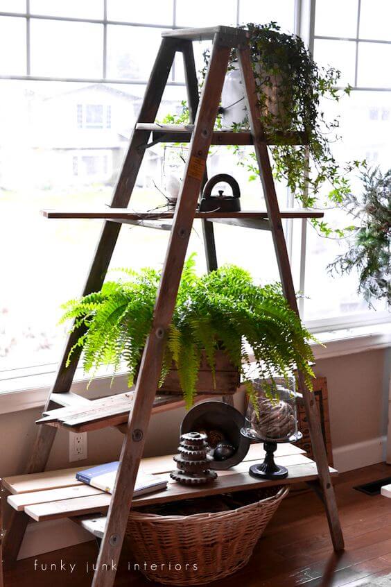 Unique home decor ideas with vintage ladders - 151