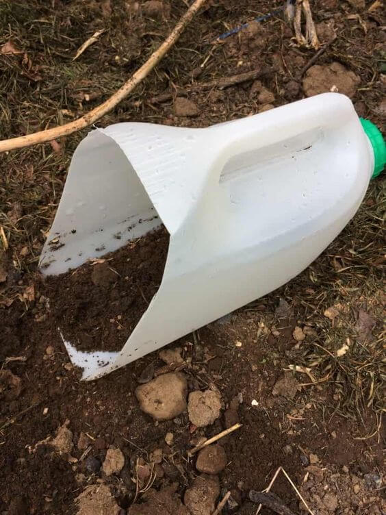 Useful plastic milk jug craft ideas for your home and garden - 147
