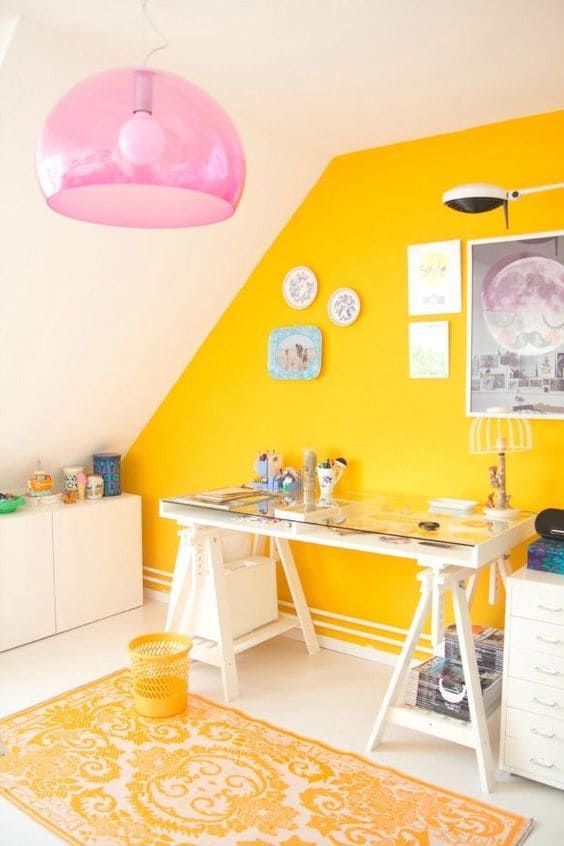 23 wall ideas with bold yellow accents to brighten up your house - 67